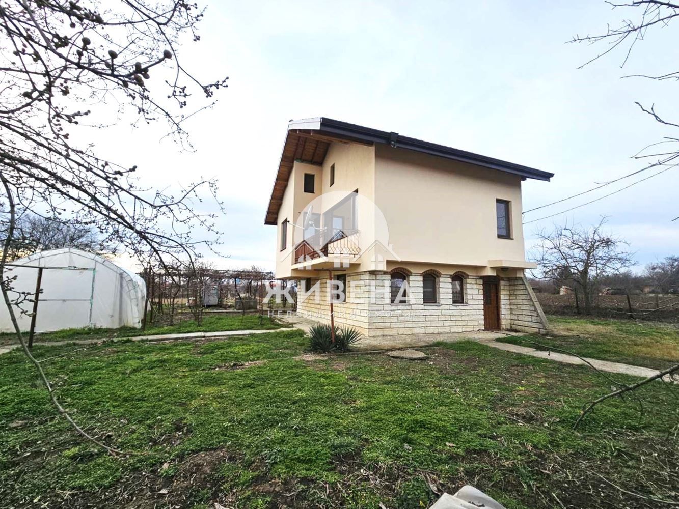 Къща с голям двор - 2400 кв.м, с.Полковник-Минково, обл. Добрич