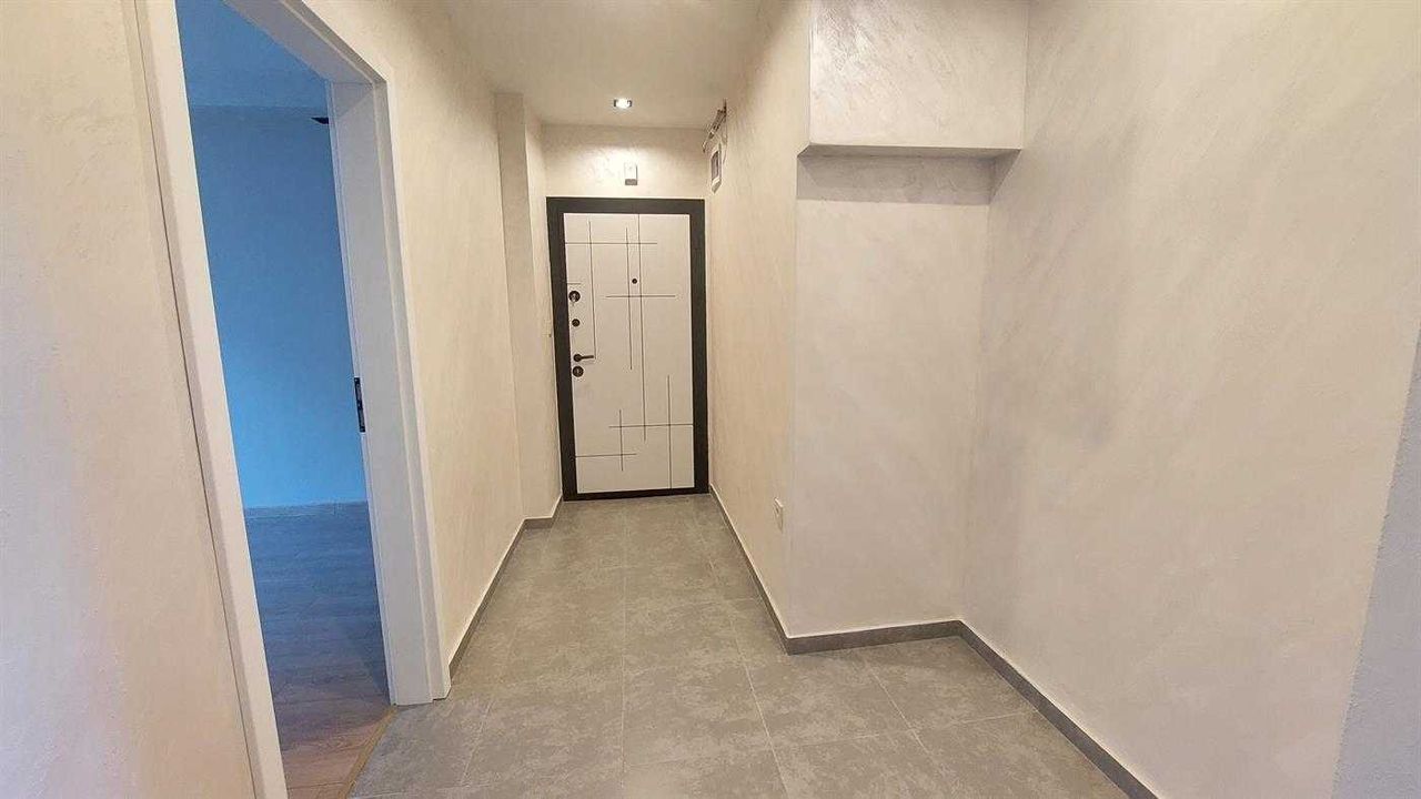 Продава се Тристаен апартамент в Габрово, Център - 62 кв.м за 1358 €/кв.м - Снимка #15