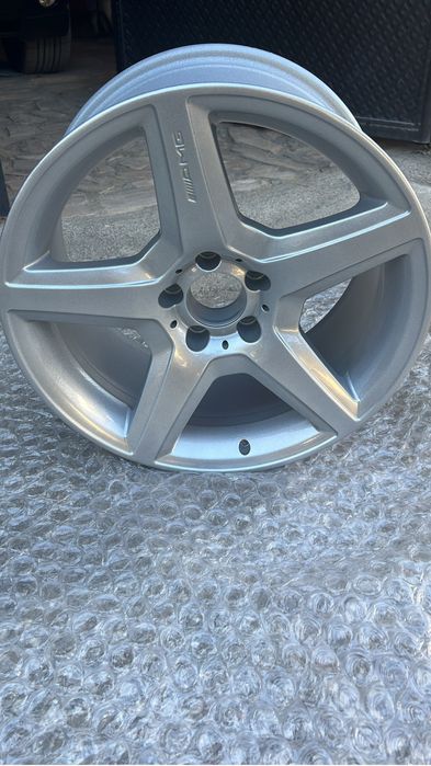 Мерцедес Amg джанта 19/9.5. ЕТ35