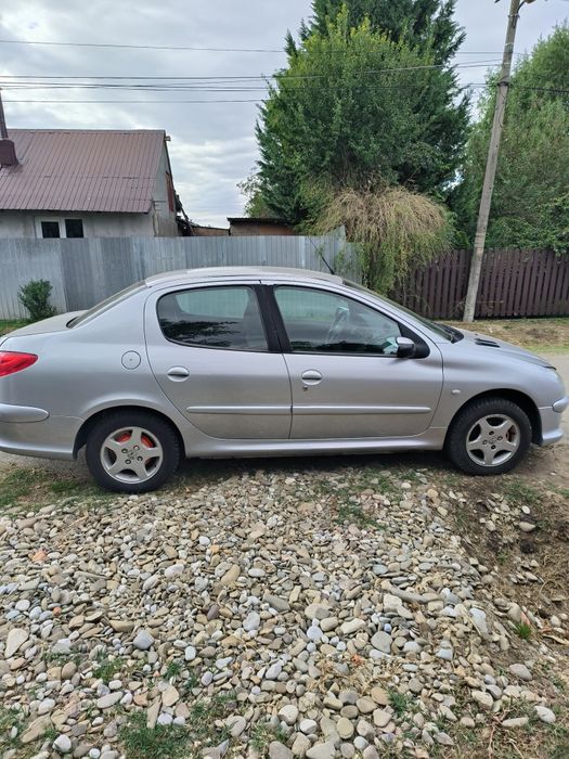 Auto Peugeot 206 Sedan an 2008