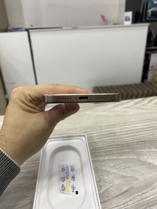 Iphone 16 pro max 100% 146 sikl
