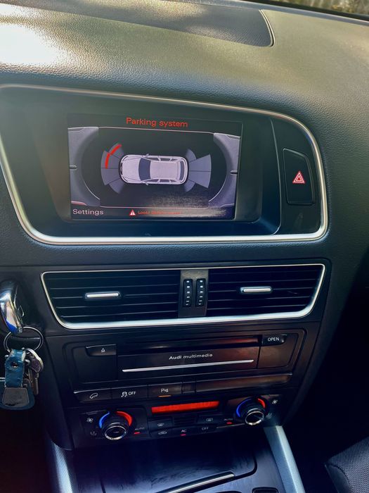 Vand Audi Q5 2012 2.0TDI 170 cai