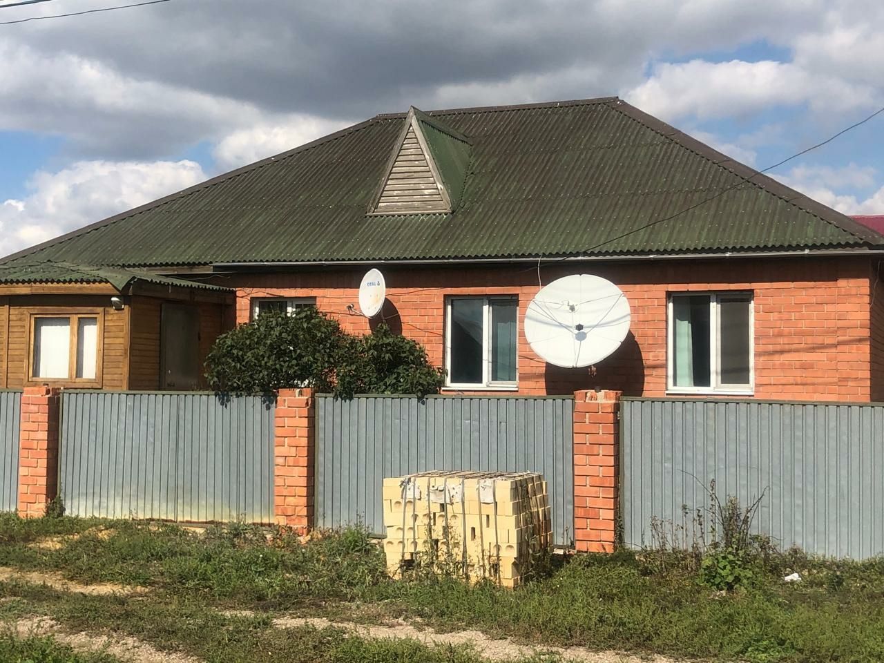 продаётся дом на микрорайоне бирлик