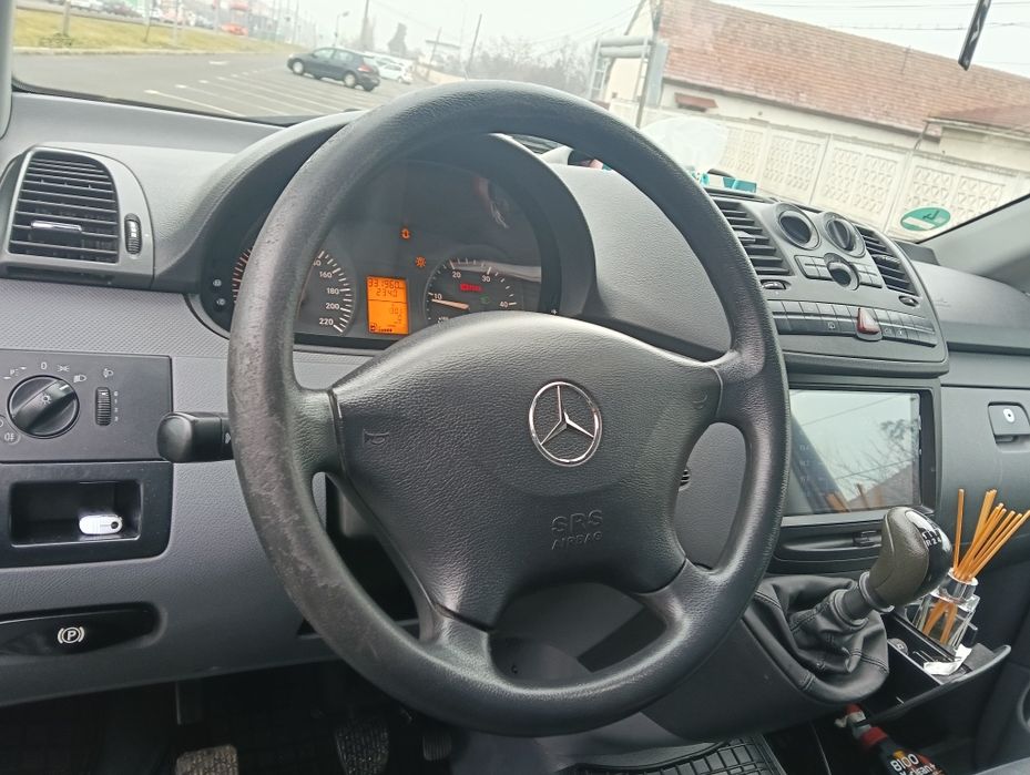 Vând vito 111 CDI 8+1