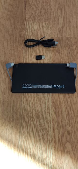 Tastatura,mouse wireless/Rama foto/Baterie externă 5000 mh *nouă*
