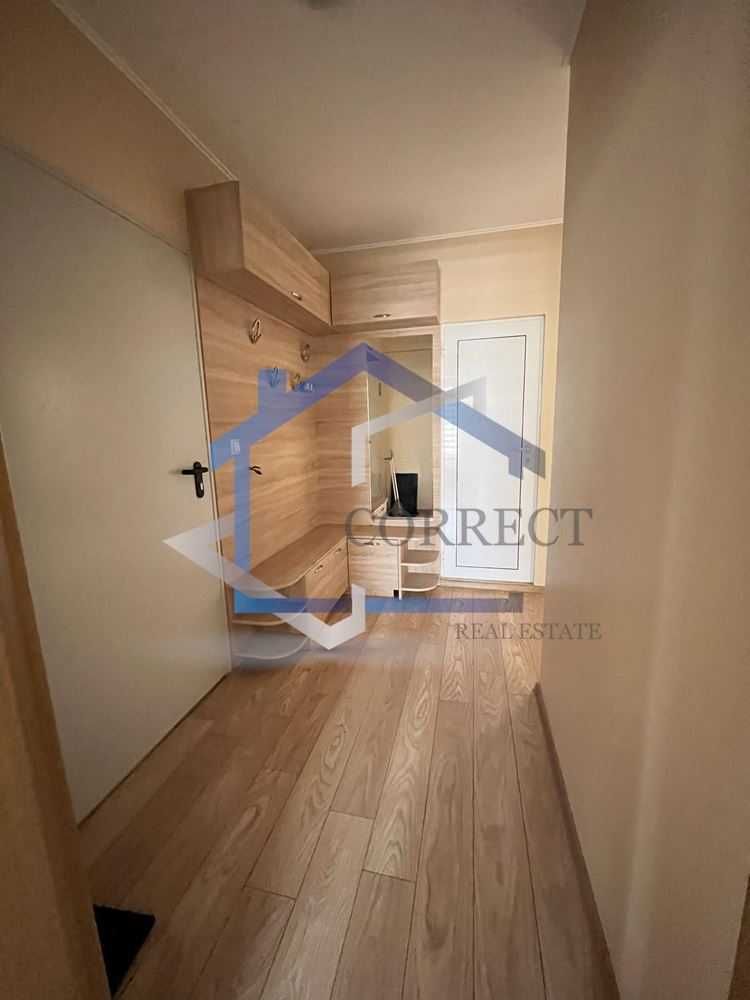 Дава се под наем Тристаен апартамент в Варна, Колхозен пазар - 110 кв.м за 561 € - Снимка #8