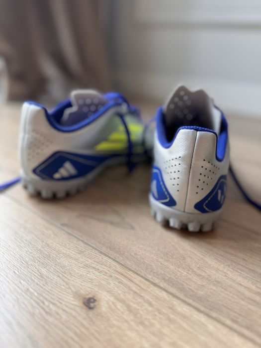 Футбольные сороконожки Adidas