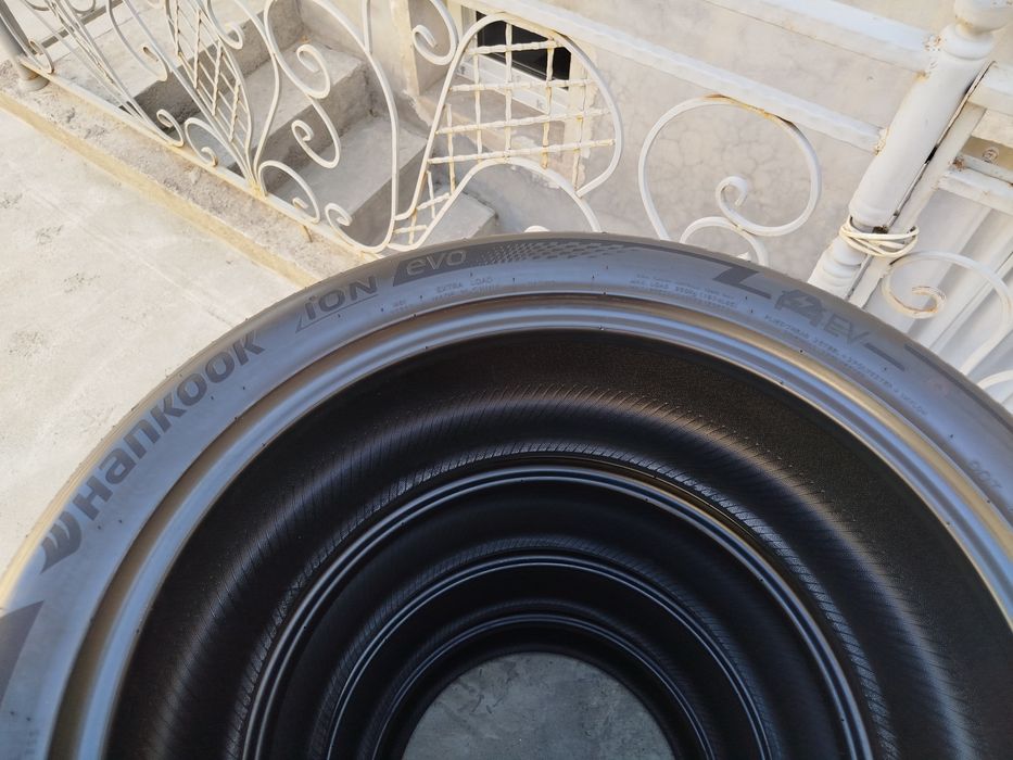 245 45 R19 Shina Hankook ion Evo
