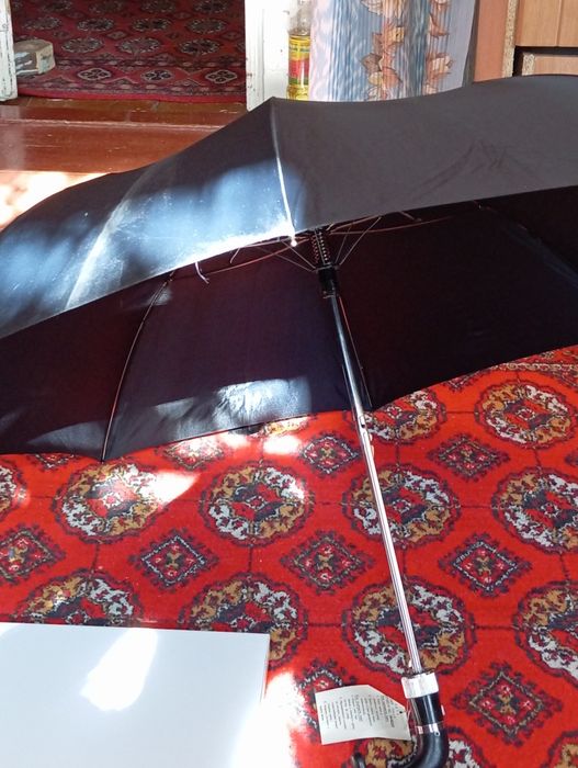 Японский зонт сотилади