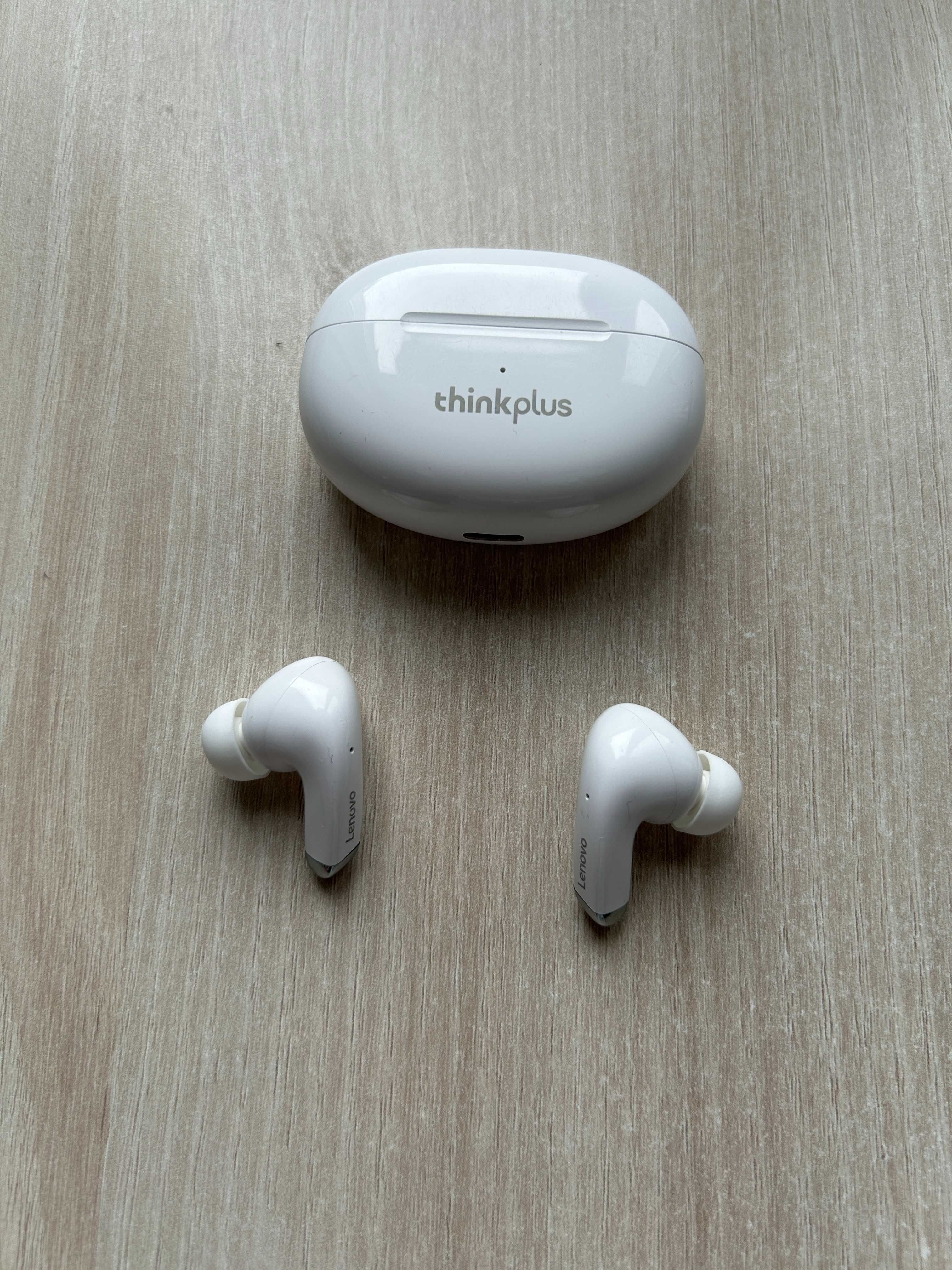 Продавам bluetooth слушалки Lenovo ThinkPlus LivePods LP5