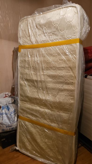 Матрасы новые , кровать деревянная,можно раздельно