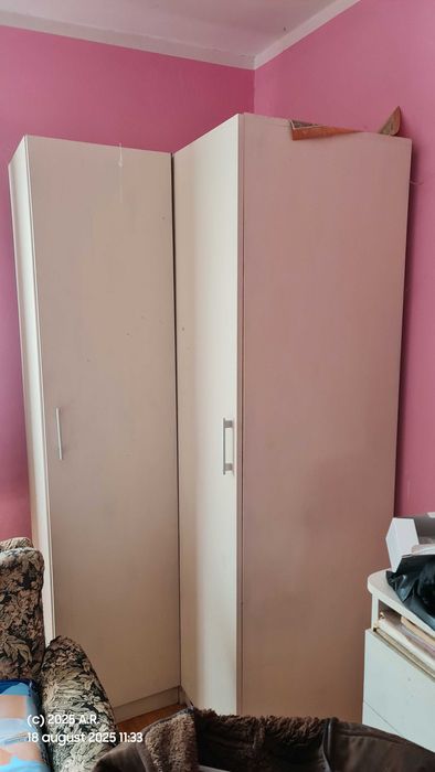 Set complet mobila alba dormitor, din lemn masiv, in stare foarte buna