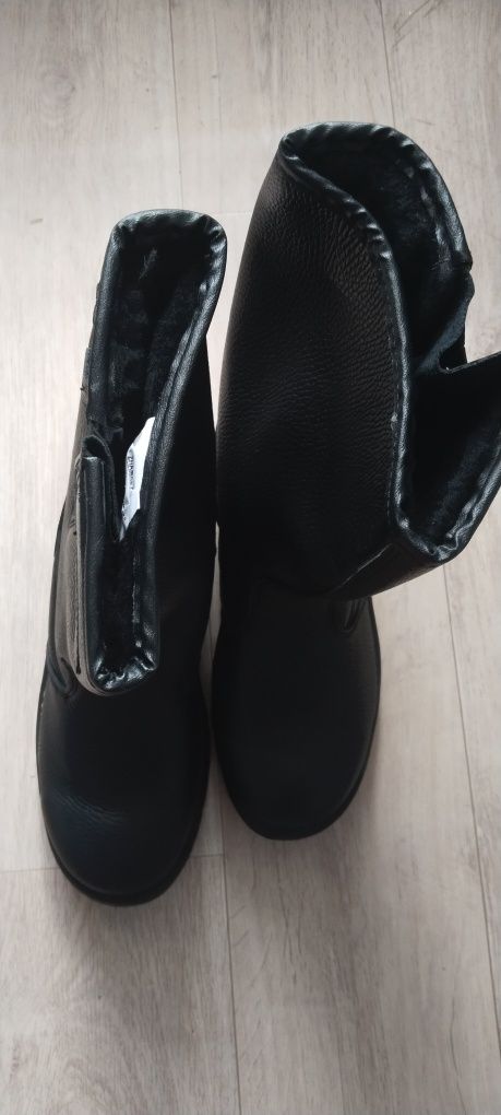Продам сапоги зимние.летние