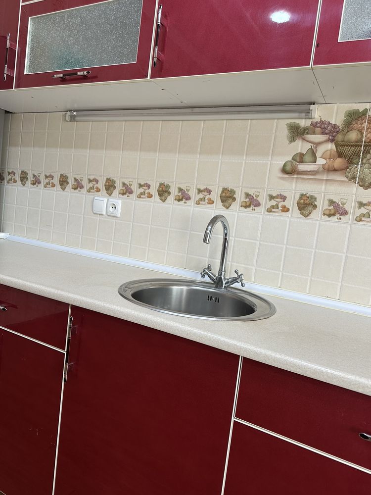Kuxinniy mebel idealnaya sastayaniya
