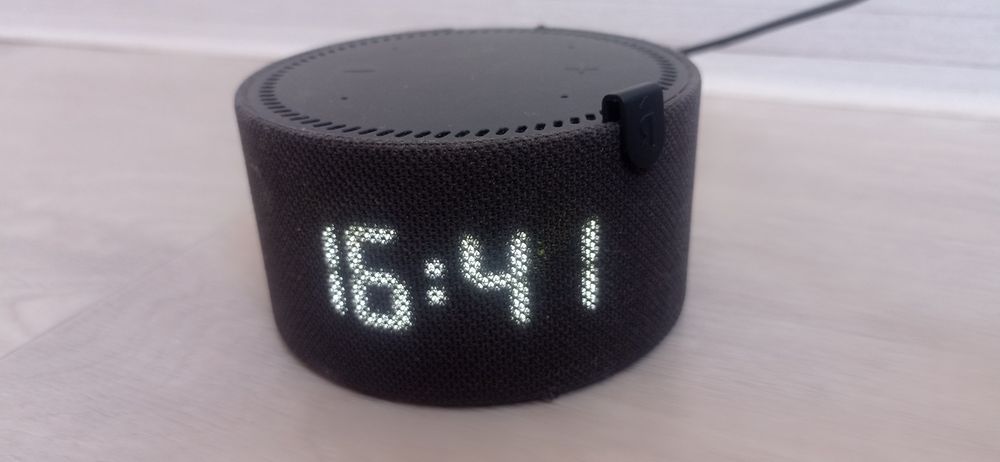 Алиса мини станция музыка разговоры