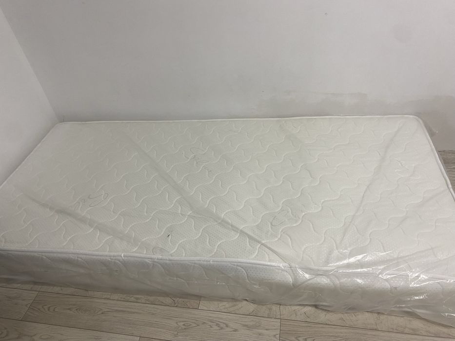 Продам новый матрас 90на200