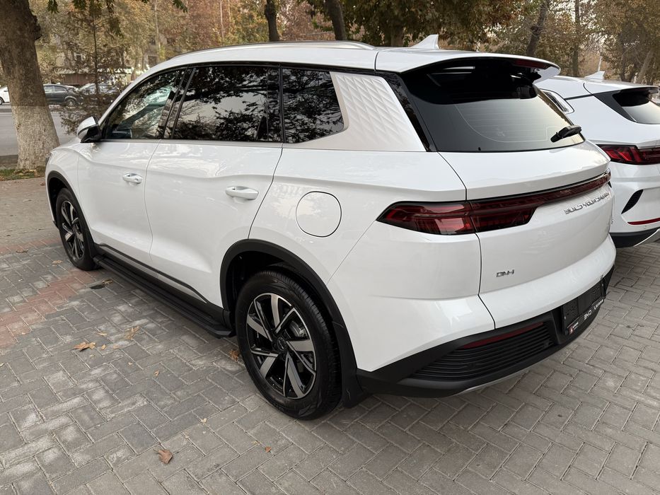Продаётся BYD Song Pro DM-1  71 км Гибрид 2024г цвет белый