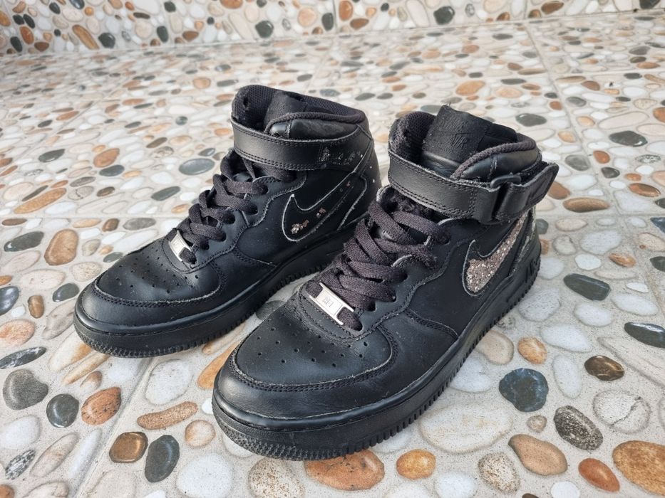 Vând Nike Air Force 1