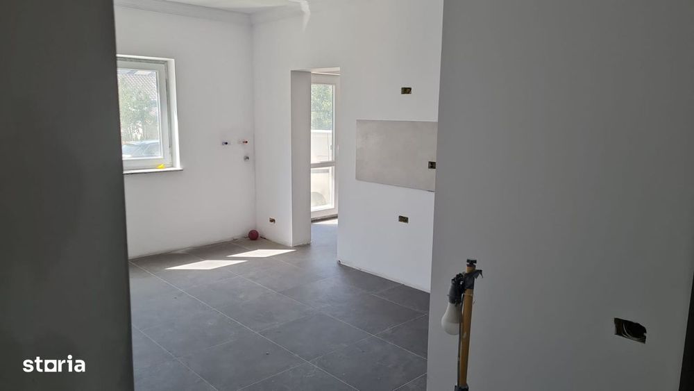 Burdujeni-Constr.Noua-Apart.2 camere ,44mp ,pret 200Euro.