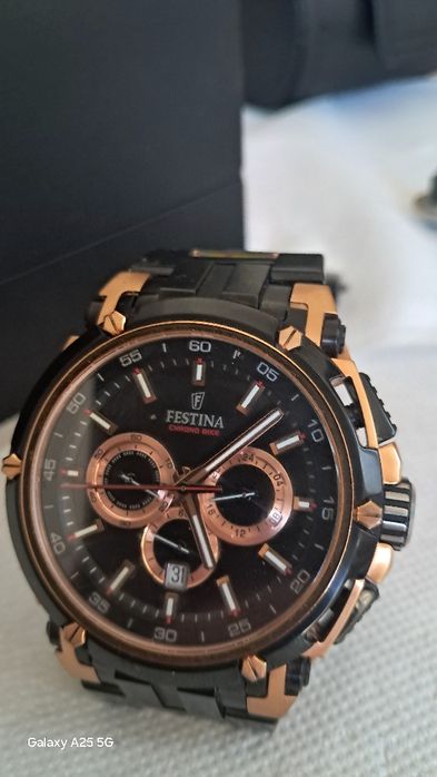 Vând ceas Festina