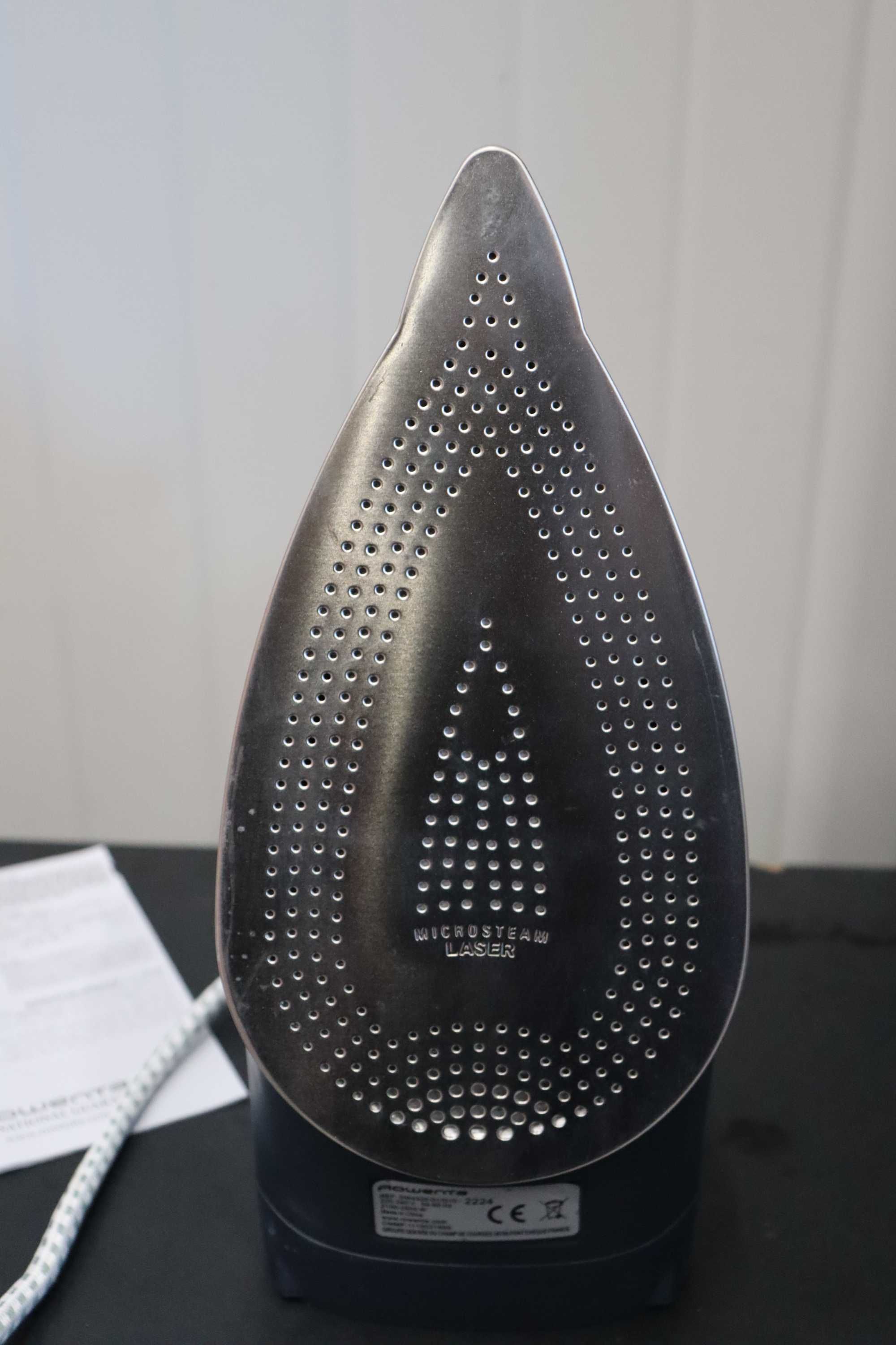 Парна ютия Rowenta Express Steam, 2500W, 160g/min, Синя