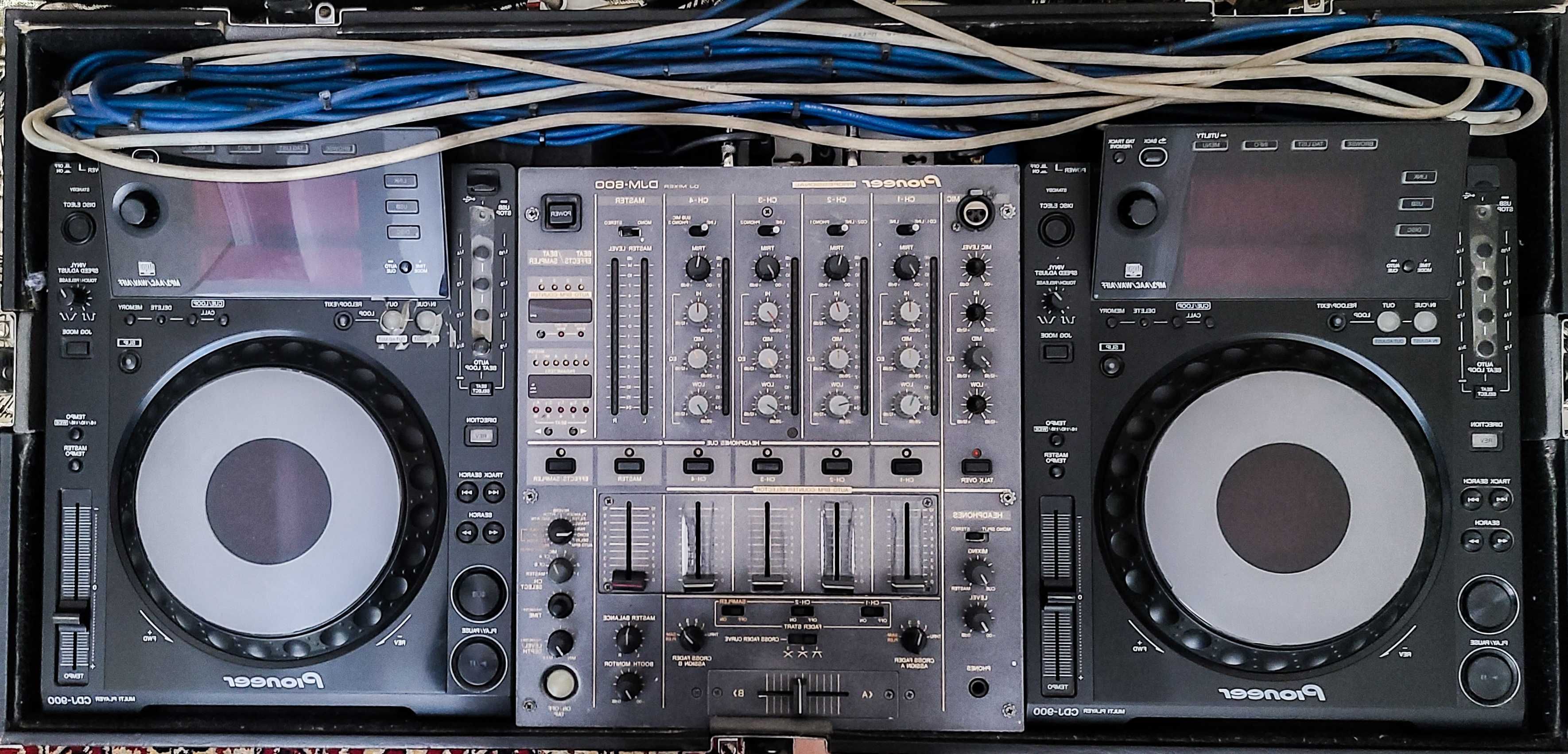 Продаётся Pioneer CDJ 900 - Djm 600 + кейс