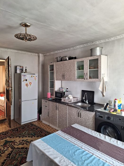 Срочно  продам  дом на красном  камнене