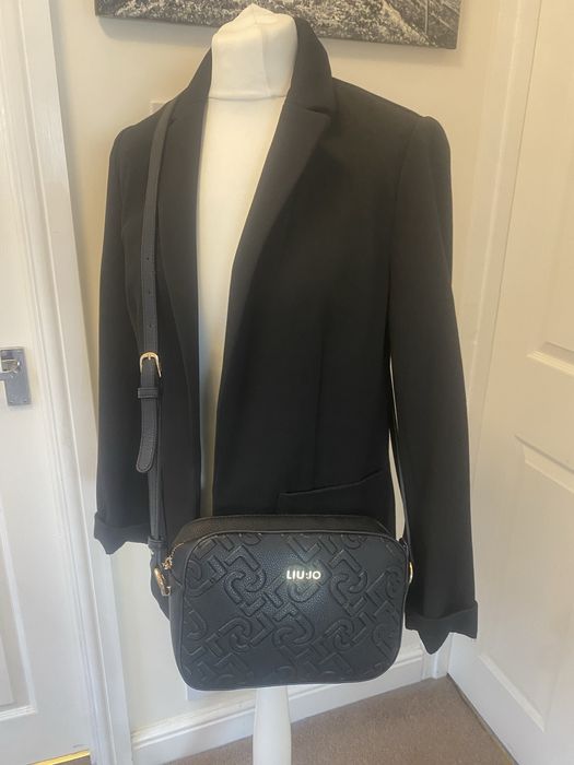 Liu Jo Women's Black Logo-Plaque Cross-Body Bag