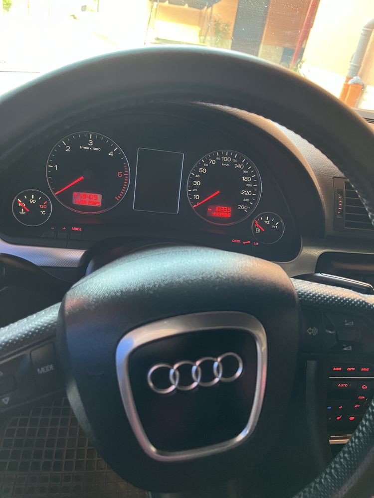 Vand Audi a4 2.5 v6