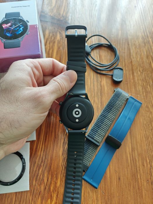 Смарт часовник Amazfit GTR 3