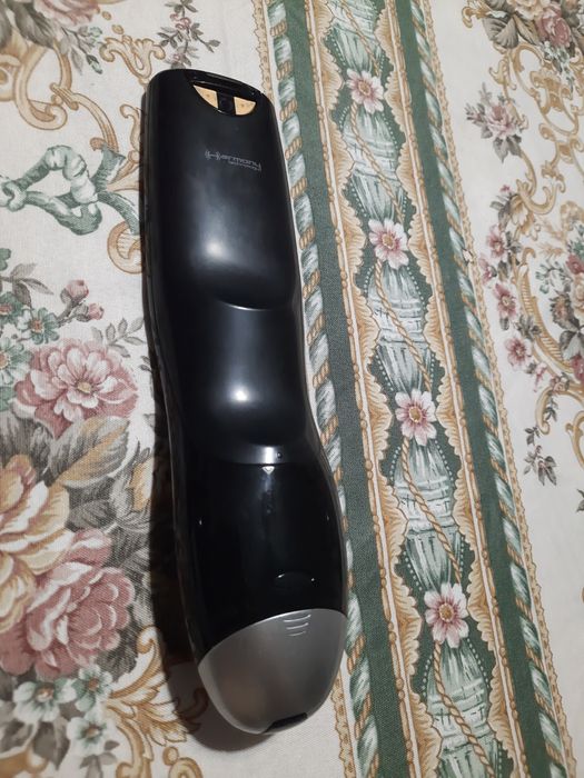 Vand telecomanda universala Logitech Harmony