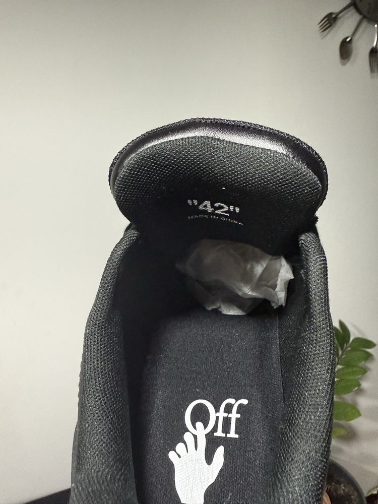 OFF-White Out Of Office Black