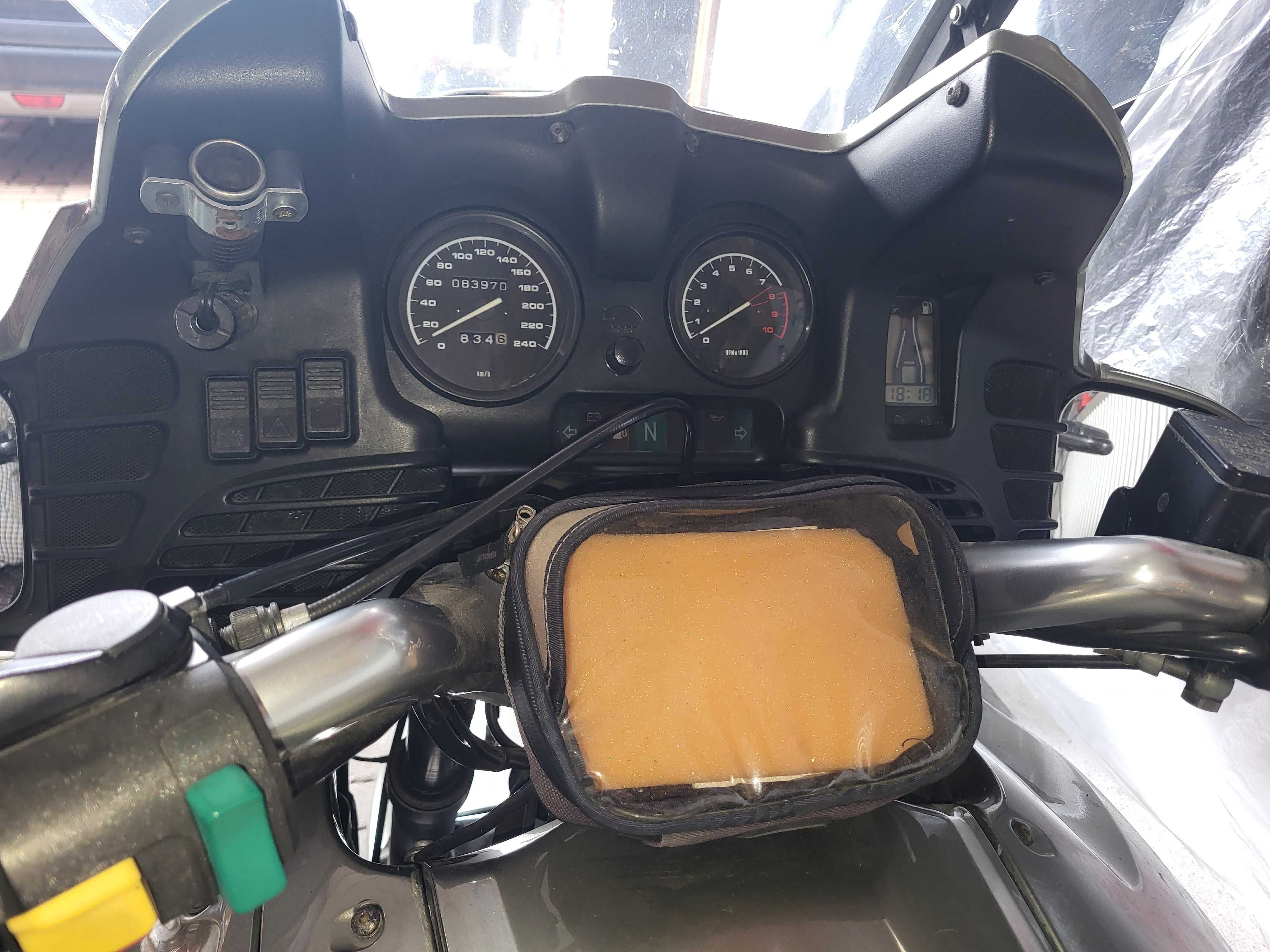 Vând Bmw R 1100 RT