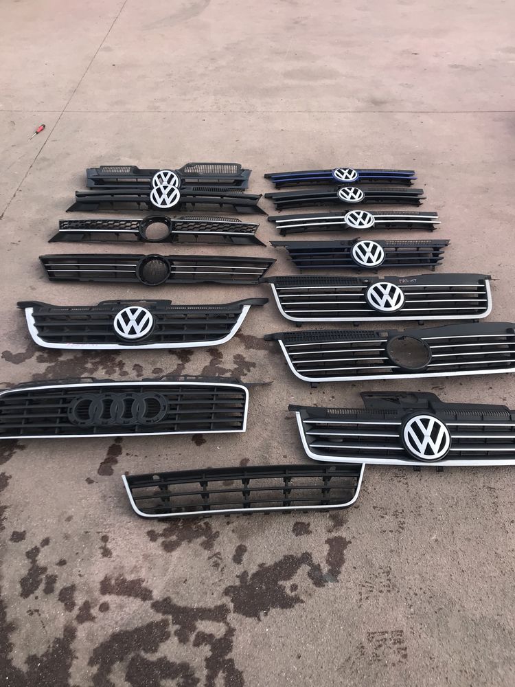 Grile radiator Grile bara fata cu emblema VW