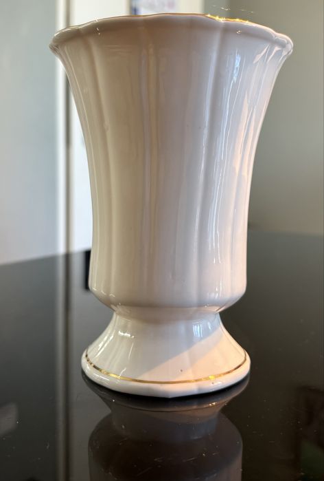 Порцеланова ваза от фин костен порцелан Norcroft