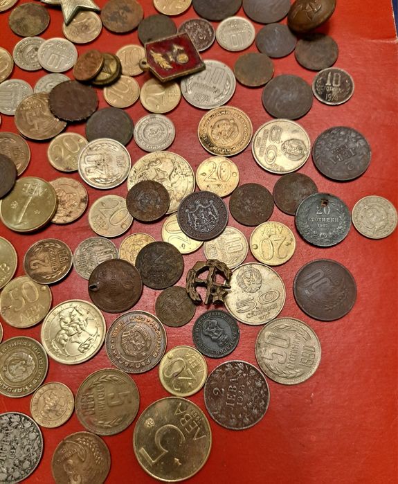 Стари български монети , значки и копчета