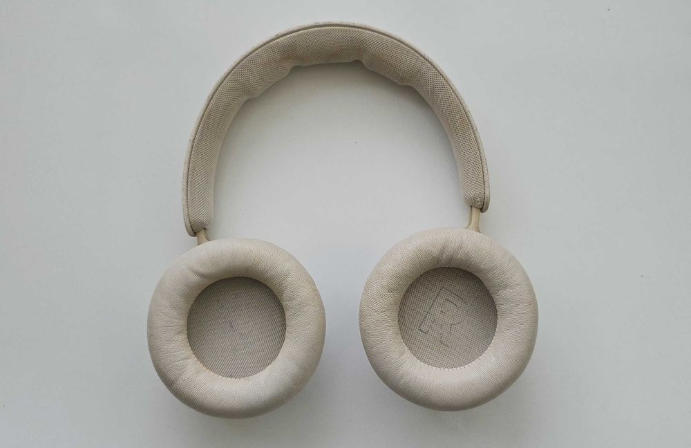 Продавам оригинални слушалки Bang & Olufsen Beoplay HX