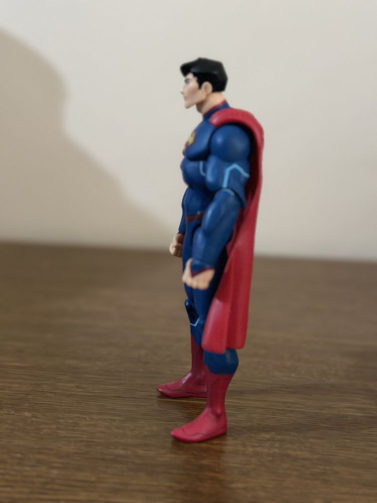 Figurina DC Superman din seria animata Justice League War