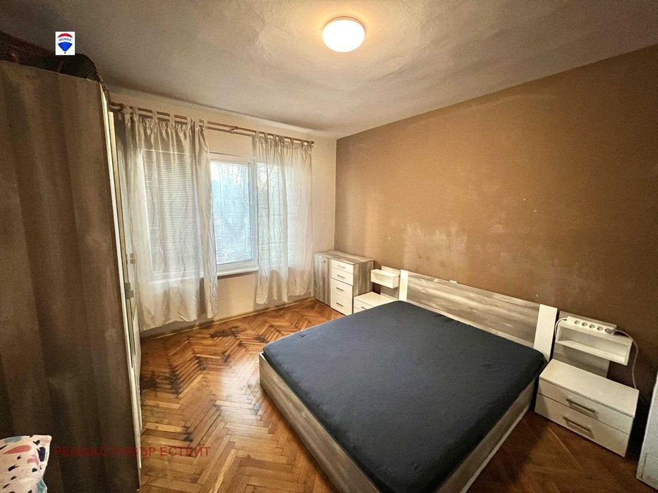 Продава се Тристаен апартамент в Русе, Център - 78 кв.м за 1794 €/кв.м - Снимка #3