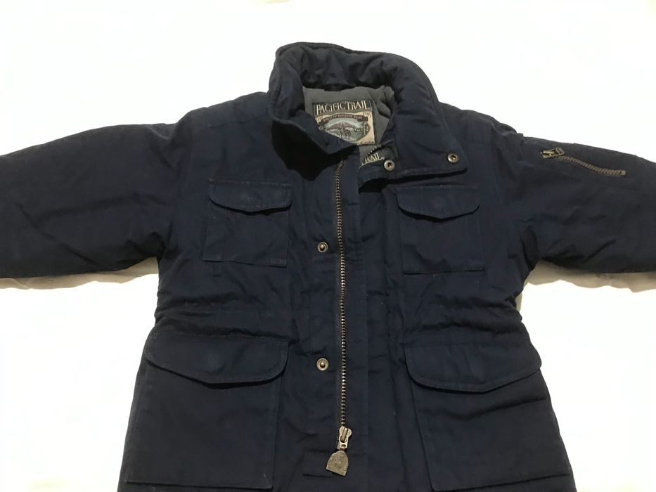 Куртка тёплая темно синяя на мальчика 5-6 лет