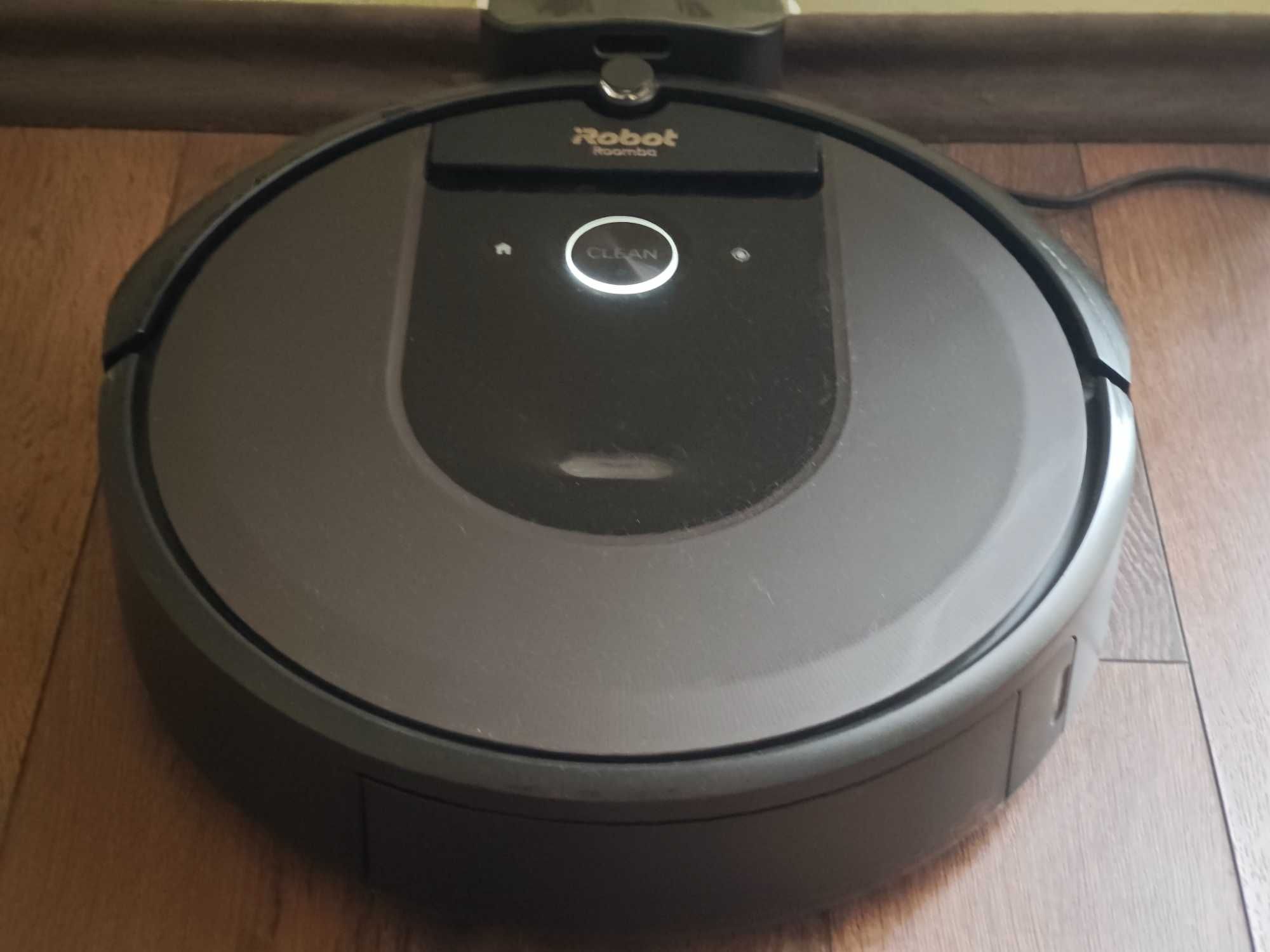 Прахосмукачка iRobot Roomba i7