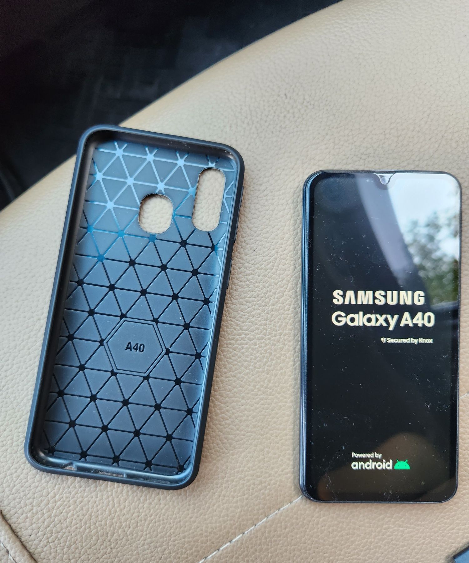 Telefon mobil Samsung Galaxy A40, Dual SIM, 64GB, 4G, Black