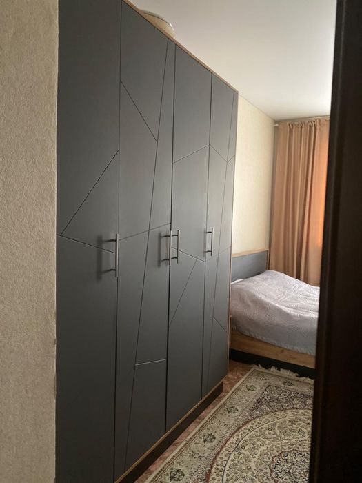 Продам спальный гарнитур