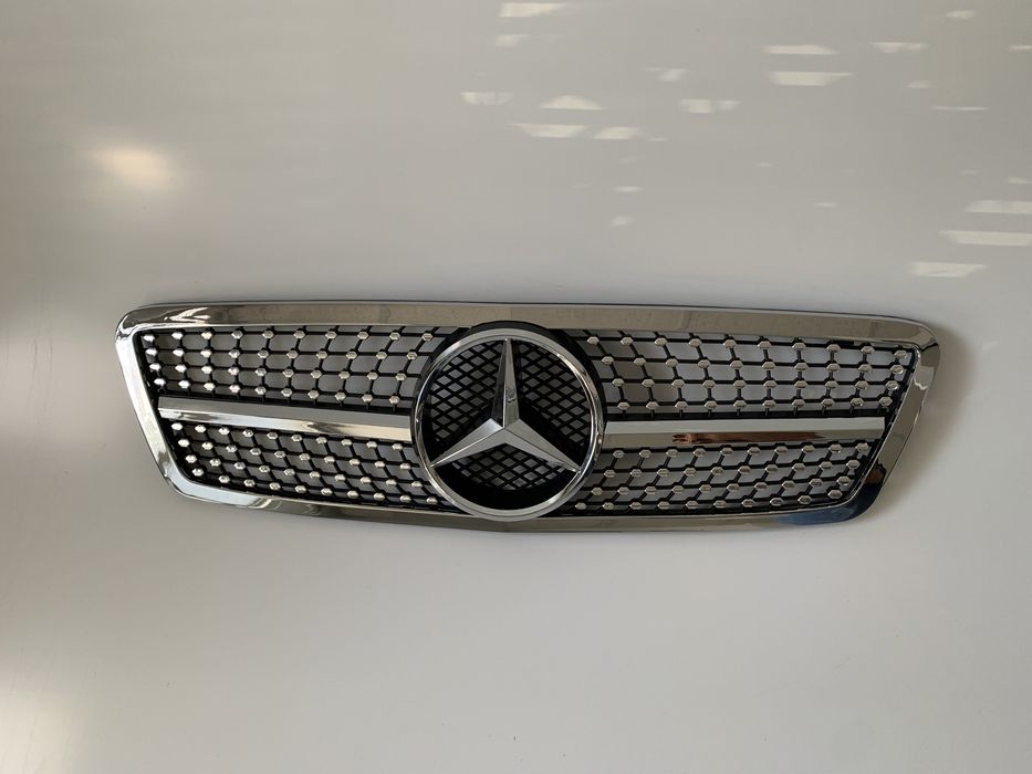 Решетка за Mercedes C Class W203 00-07 Седан