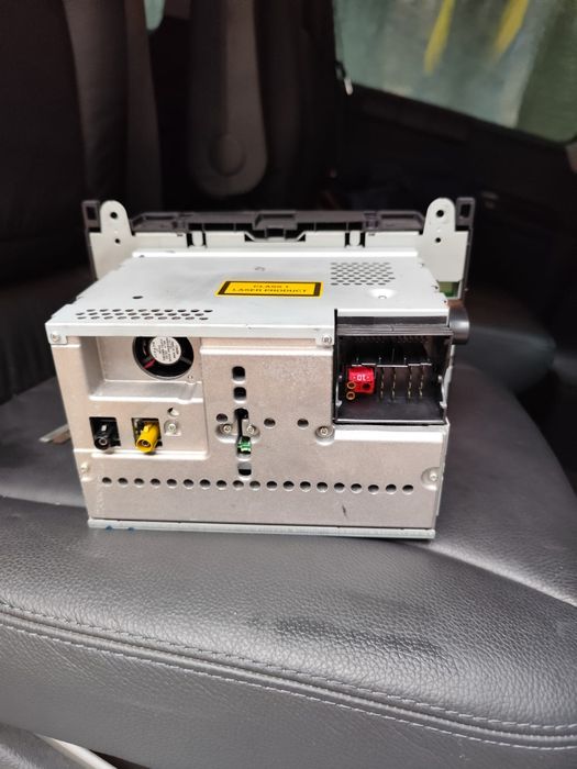 Оригинално радио Mercedes W639