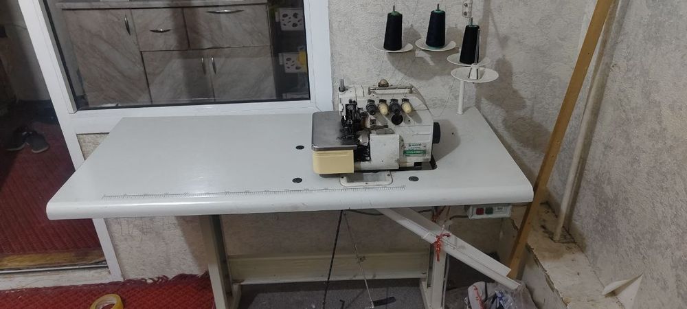 Тикув машинаси аверлок