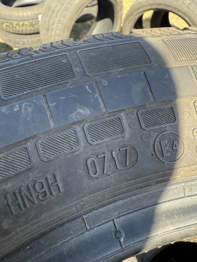 215/65/16C 2 броя CONTINENTAL
