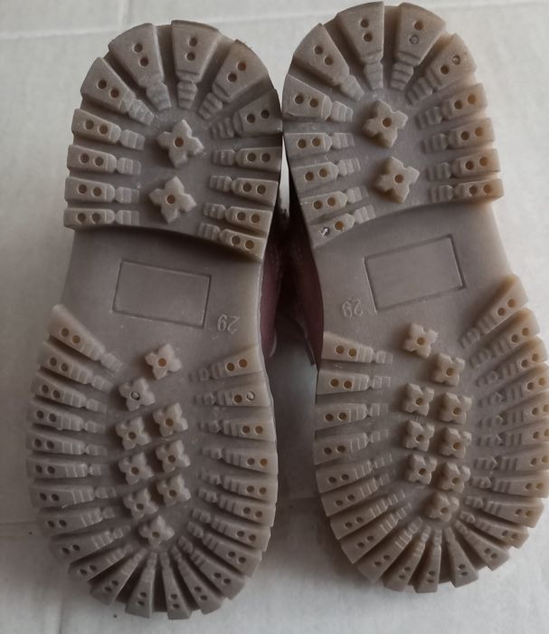 Vând ghete mărime 29