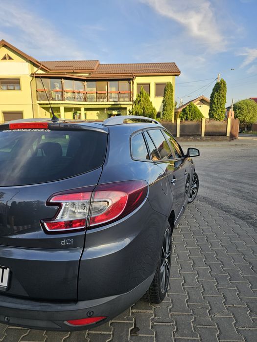 Vând sau schimb Renault Megane3 Limited edition 1.5