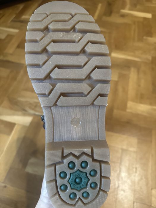 Ватирани ботуши нови